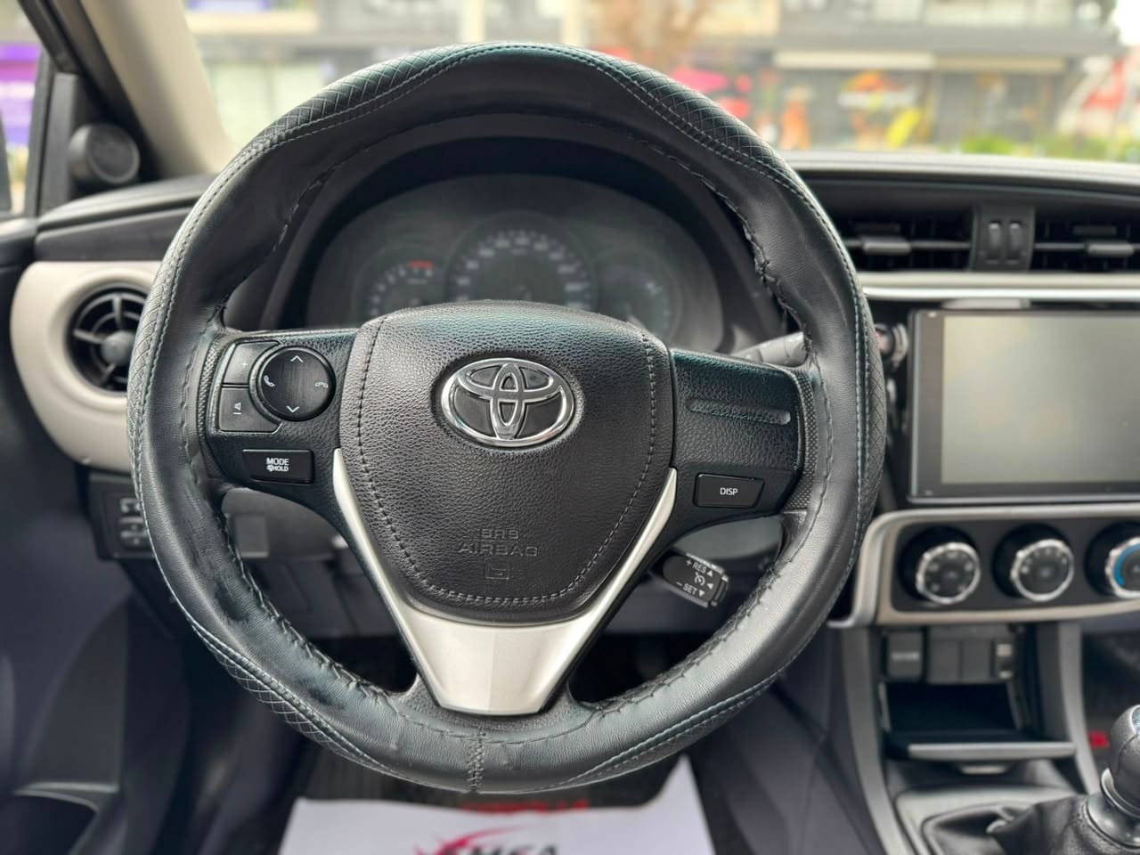 Toyota Corolla — foto 15 de 19