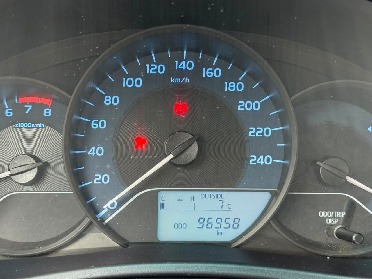 Toyota Corolla — foto 17 de 19