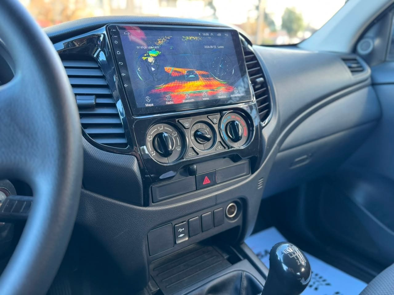 Mitsubishi L200 Work — foto 15 de 19