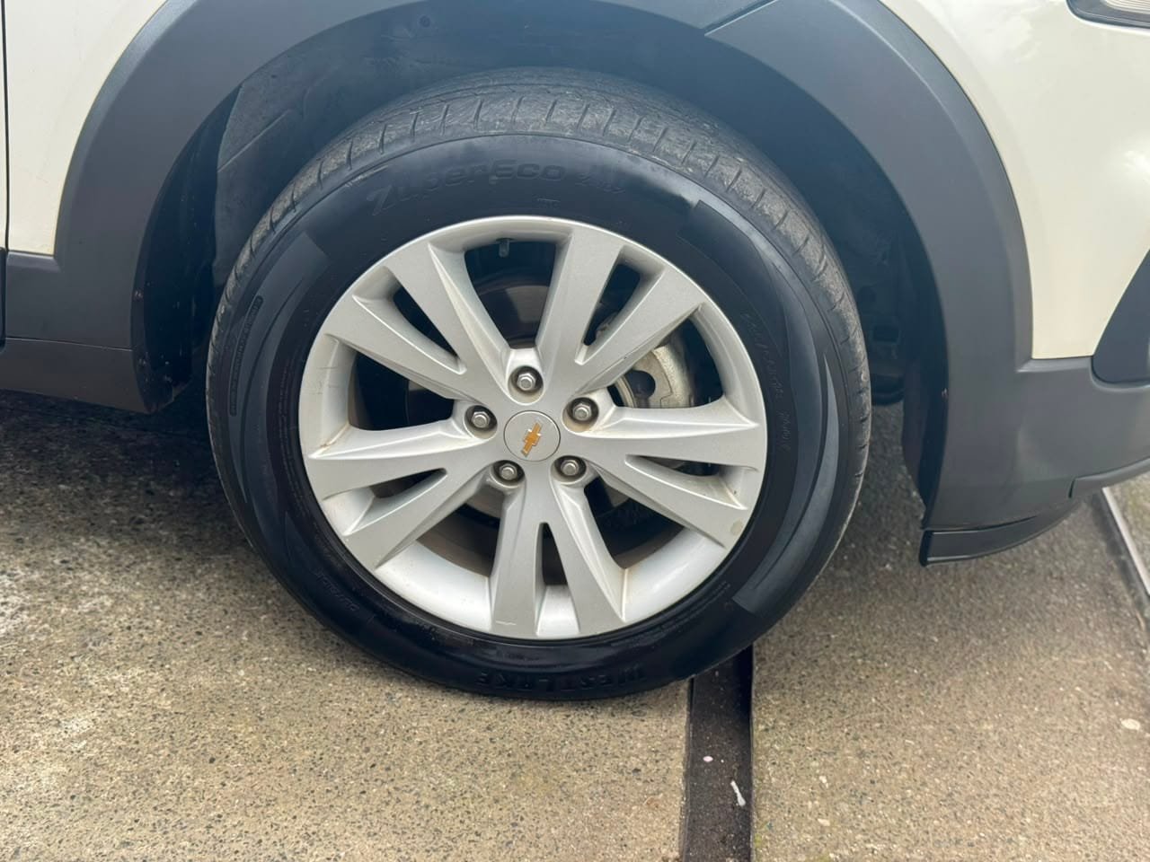 Chevrolet Captiva — foto 9 de 19