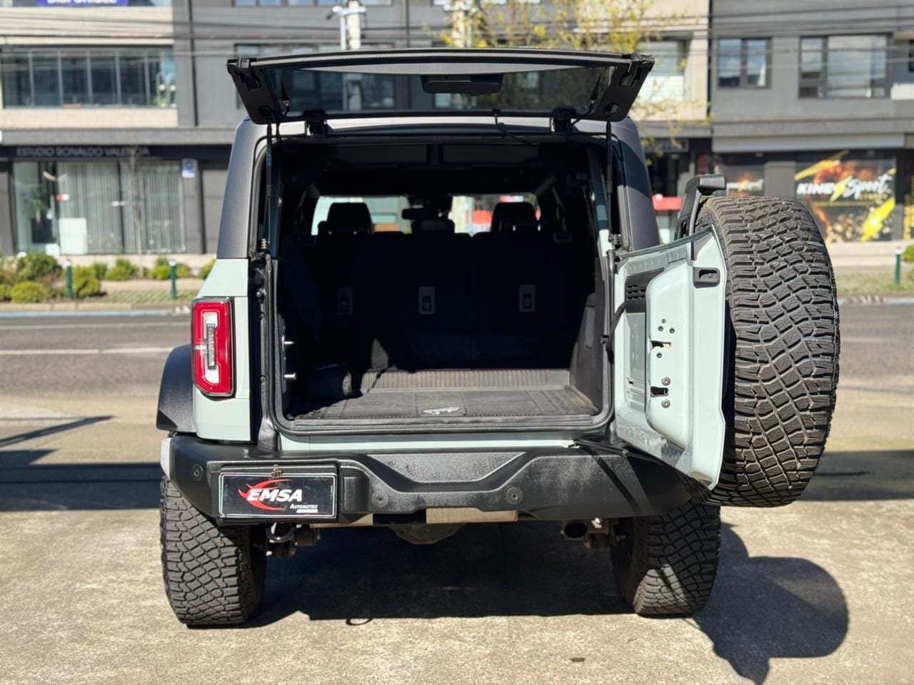 Ford Bronco Wildtrack — foto 6 de 18