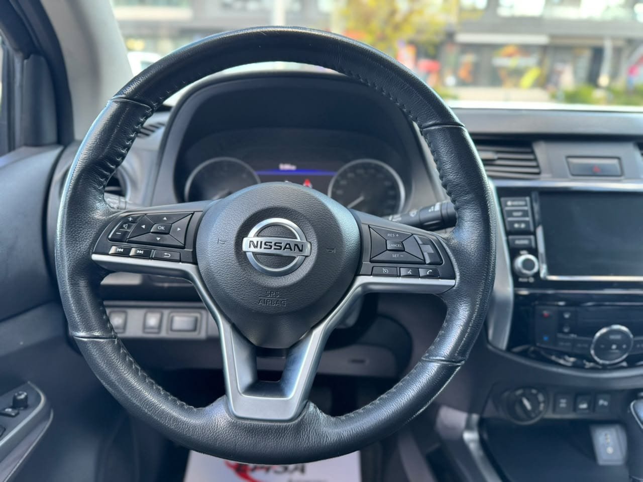 Nissan Navara Le4×4 A — foto 15 de 18
