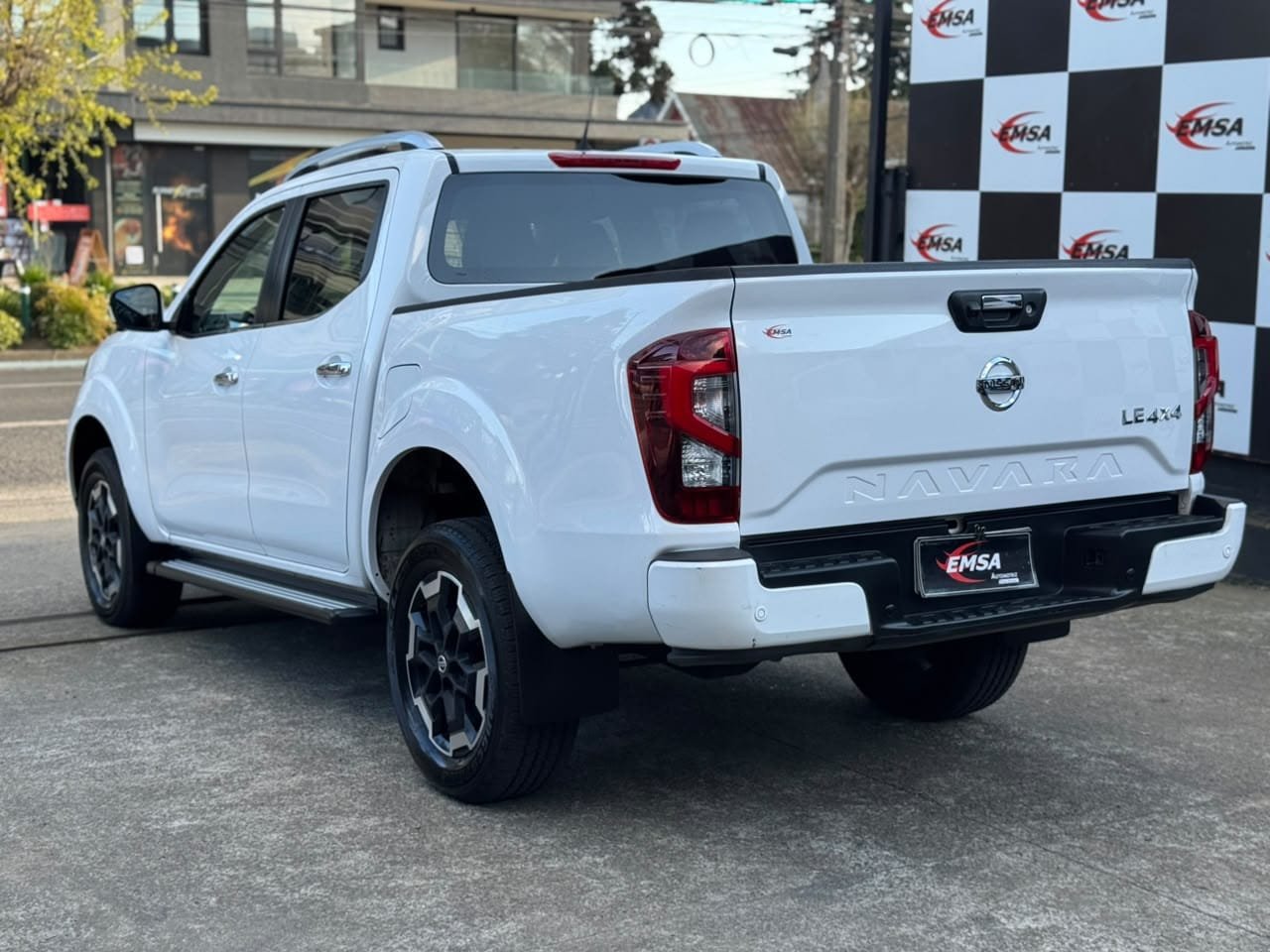 Nissan Navara Le4×4 A — foto 6 de 18