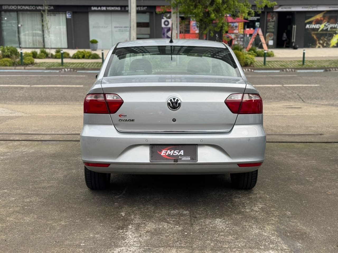 Volkswagen Voyage — foto 7 de 17