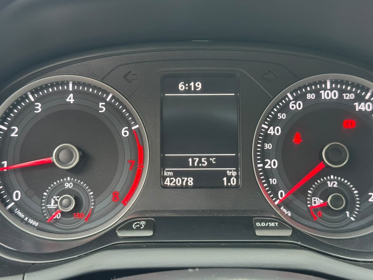 Volkswagen Voyage — foto 16 de 17